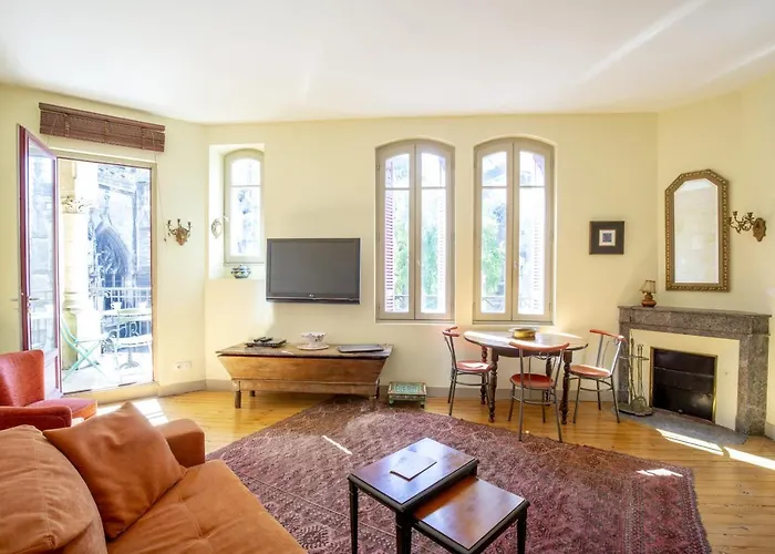 Centre Historique, Appartement Climatise Avec Terrasse