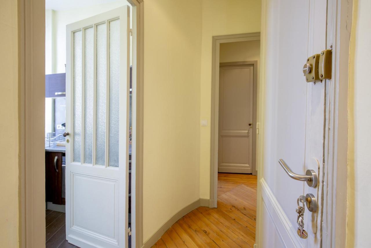 Appartement Centre Historique, Climatisé Avec Terrasse *
